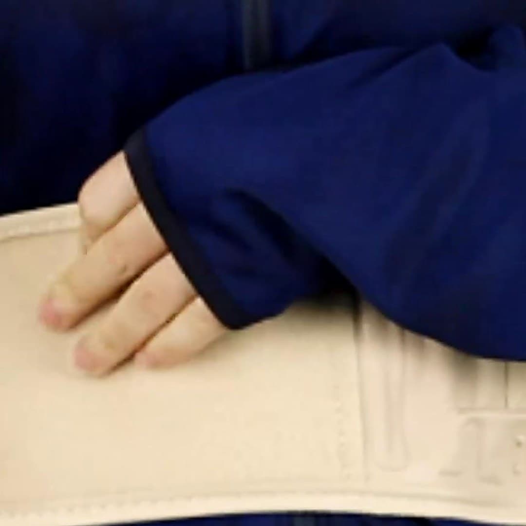 Fermeture velcro devant